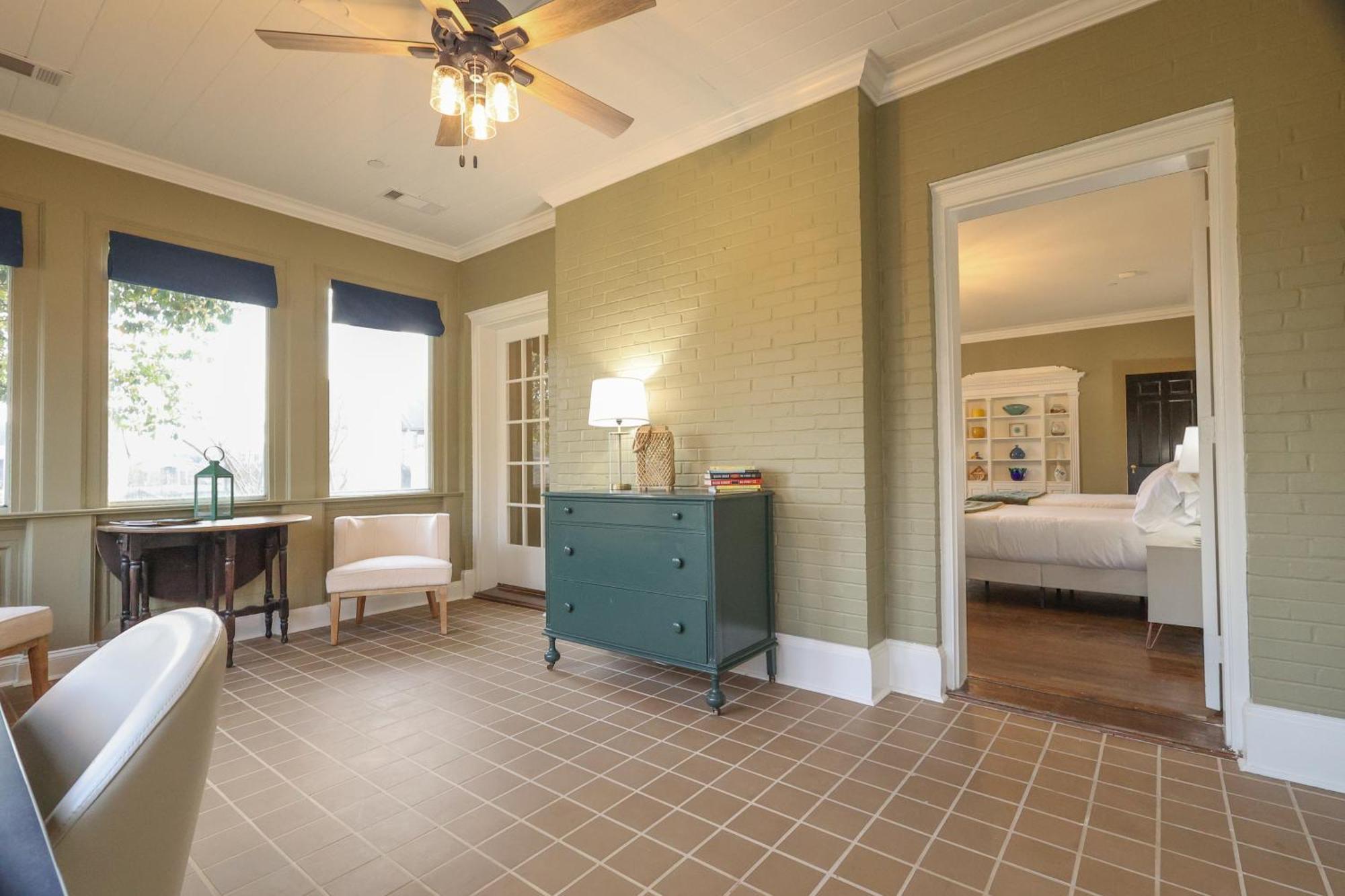 Wood Manor Guest House Tuscaloosa Exterior photo