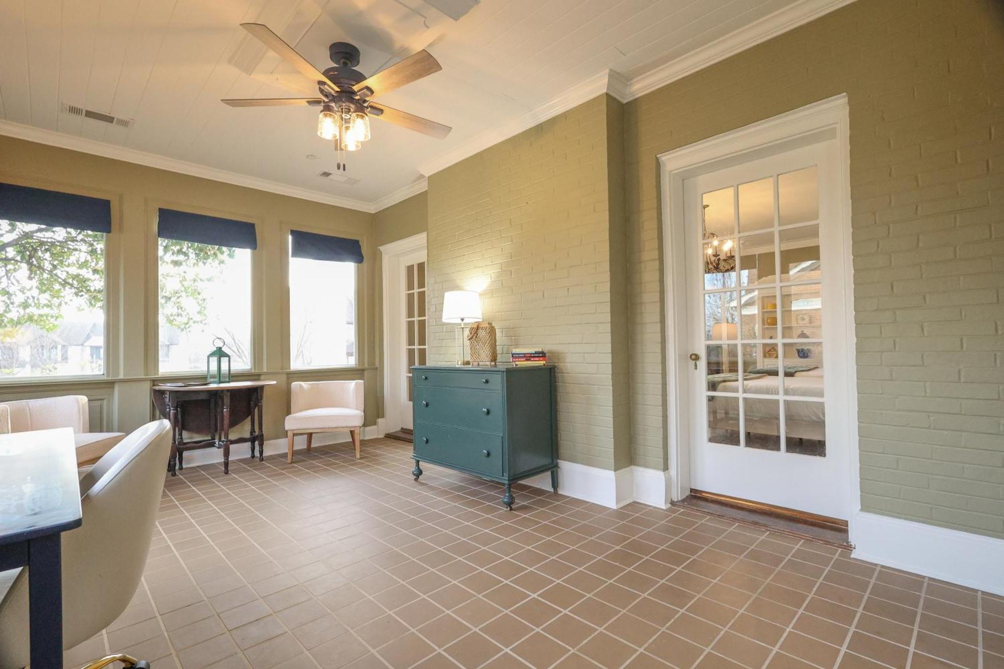 Wood Manor Guest House Tuscaloosa Exterior photo